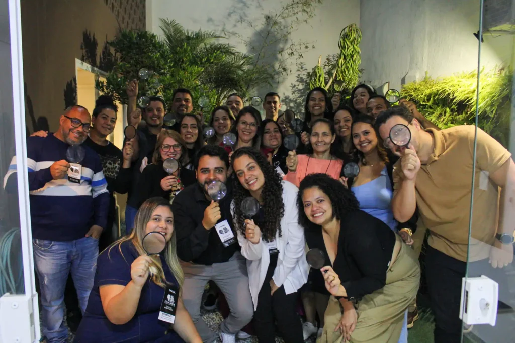 Palestra sobre comportamento humano, comunicação e análise de perfis profissionais